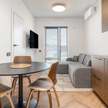 Fresh & Functional I Pool I Cohost Appartement