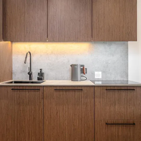 Fresh & Functional I Pool I Cohost * Palanga