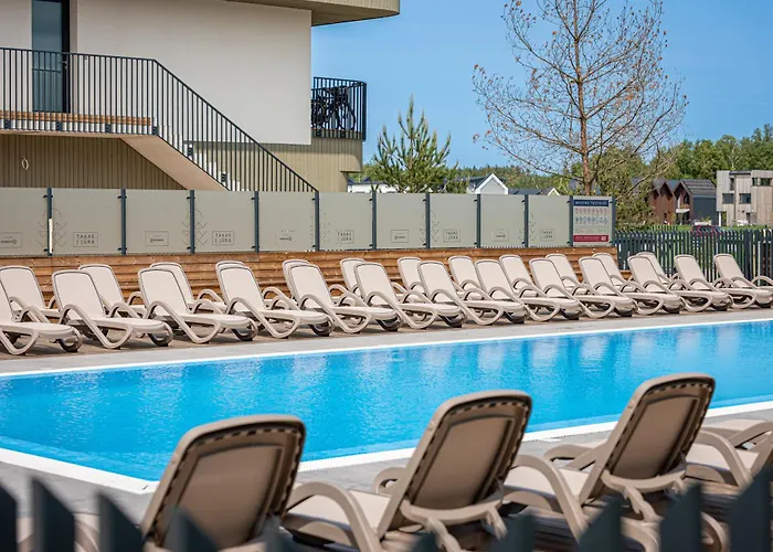 Fresh & Functional I Pool I Cohost * Palanga